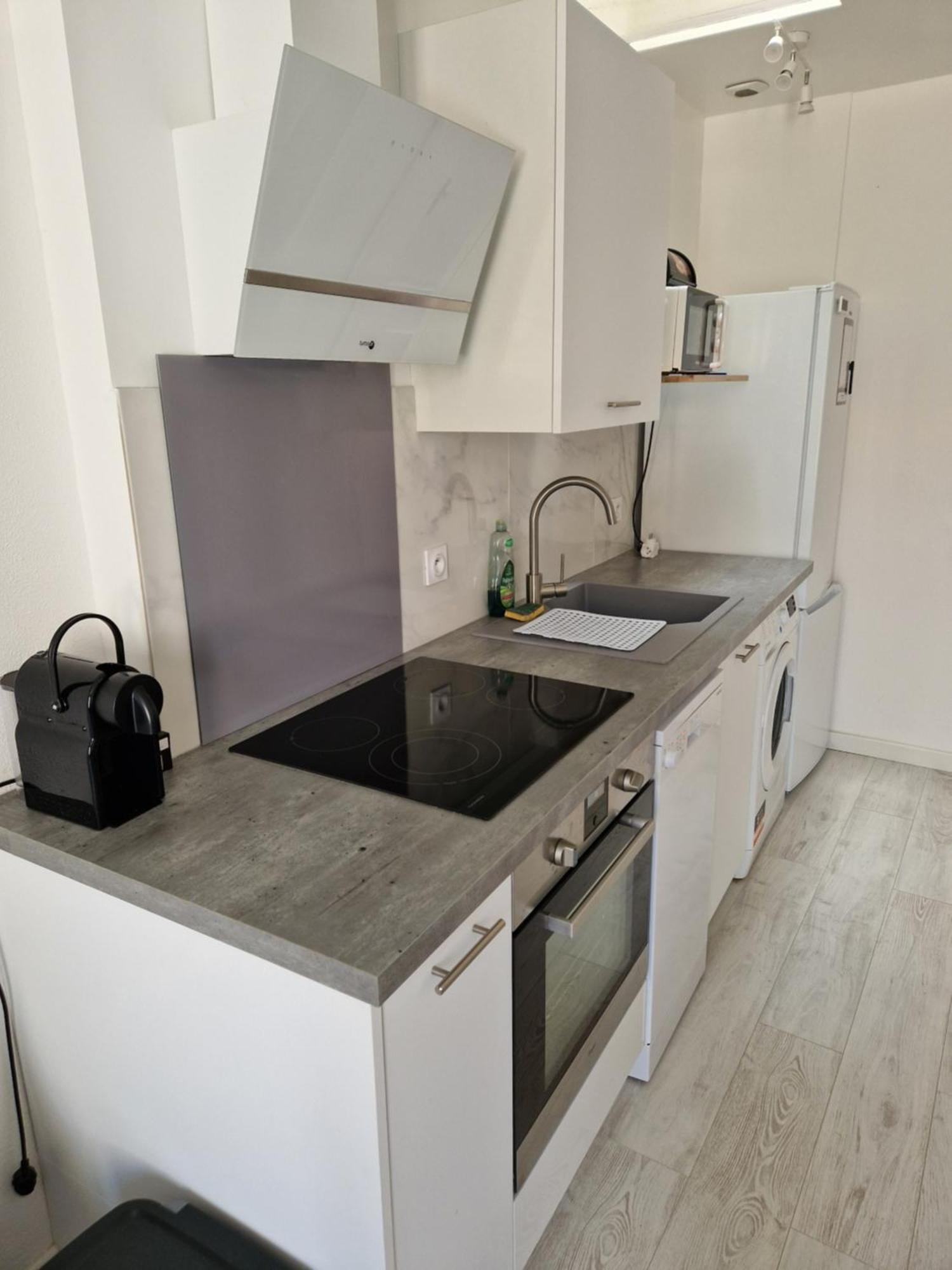Appartement Avec Terrasse Saint Laurent De La Salanque Eksteriør bilde