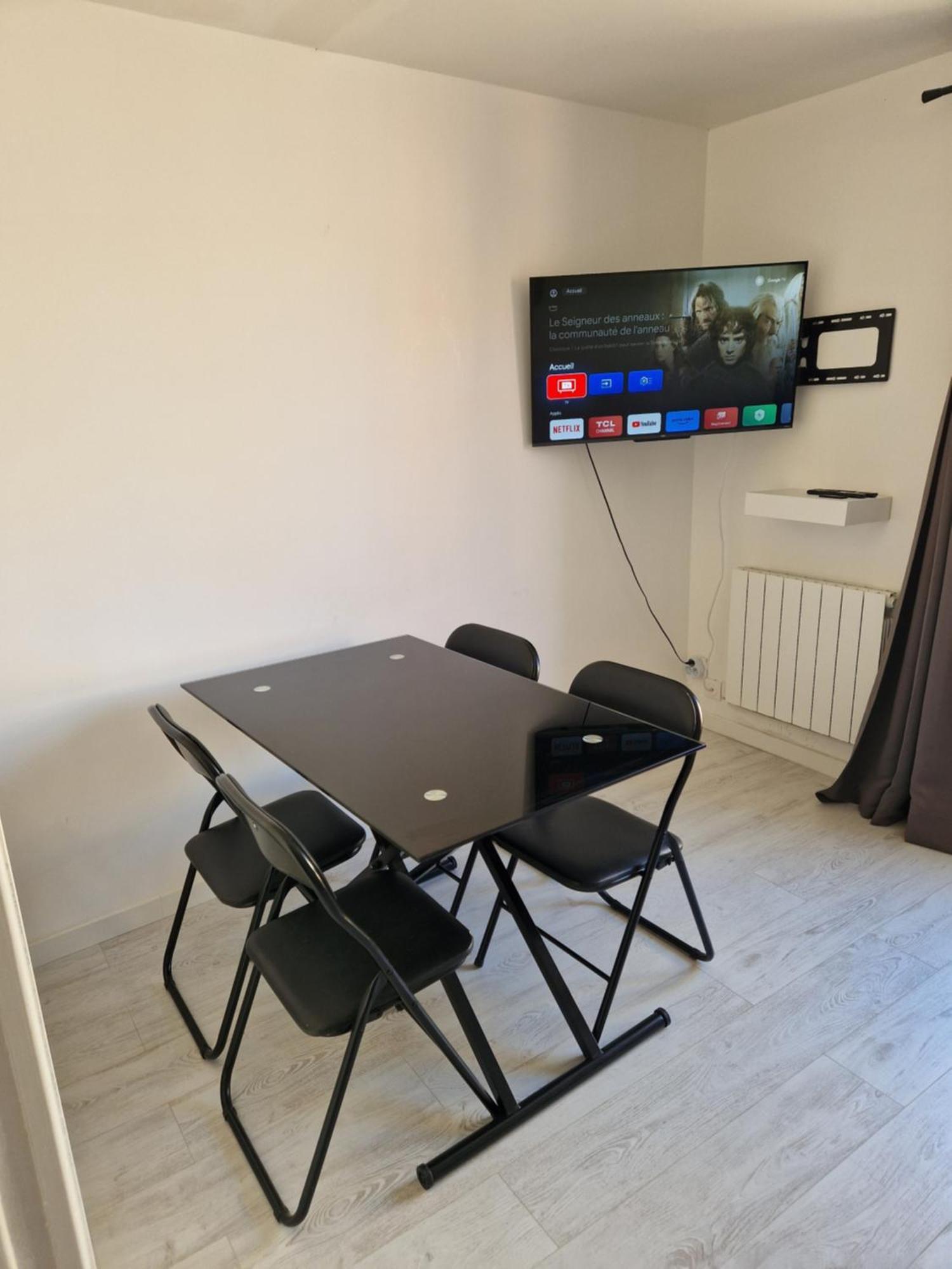 Appartement Avec Terrasse Saint Laurent De La Salanque Eksteriør bilde